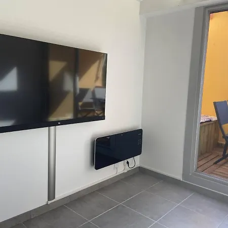 Mezzanine - 4 Pers, Piscine, Terrasse, Cap D'agde - Fr-1-249-311 Apartament